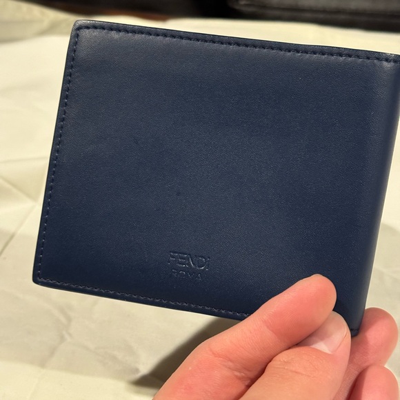 Fendi wallet - Picture 7 of 11